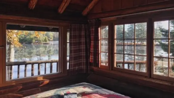 Enjoy Lake Minerva with these cozy Adirondack cabin rentals.