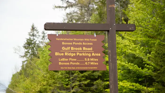 A wooden sign for Boreas Ponds