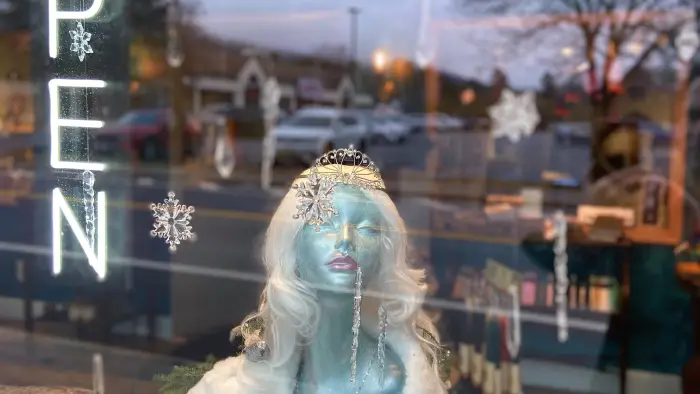 A curated set of fluted glassware for any occation.